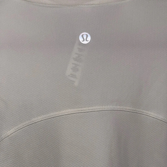 NWT Lululemon Quick Drying Short Sleeve Polo with Atlanta Hawks Logo on Sleeve - Picture 6 of 6